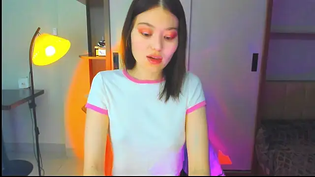 Snapshot of HopeLovely chatting on 03-04-26, 10:01 HopeLovely online show from 03-04-26, 10:01