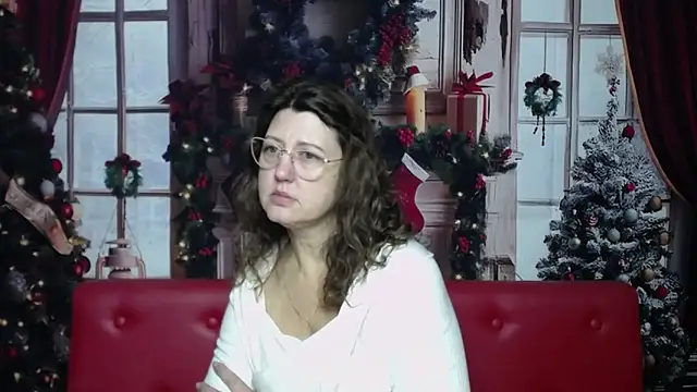 RoseHille online show from 12-20-25, 06:38