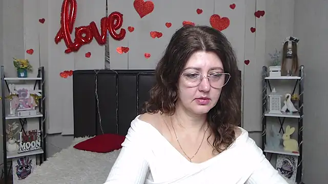 RoseHille online show from 03-22-26, 06:15