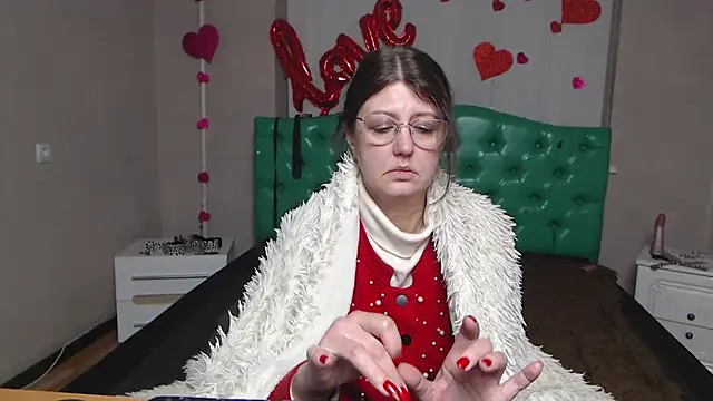 RoseHille online show from 02-10-26, 02:43