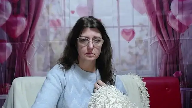 RoseHille online show from 02-05-26, 03:08