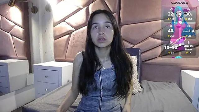 bunnywhite21 online show from 11-23-25, 05:23