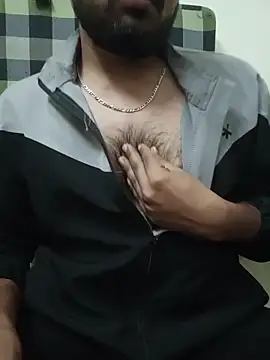 MrToxxic online show from 11-17-25, 05:17