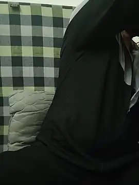 MrToxxic online show from 11-18-25, 05:27