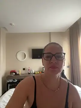 Milana8263 online show from 12-20-25, 07:00