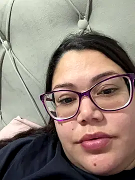 Snapshot of Xooyy chatting on 11-15-25, 07:07 Xooyy online show from 11-15-25, 07:07