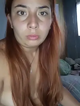Snapshot of Alana_phs chatting on 06-12-26, 11:08 Alana phs online show from 06-12-26, 11:08