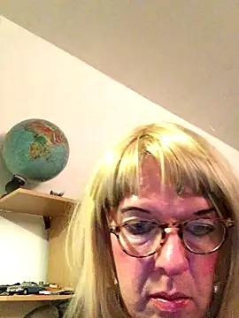 simone xdressing online show from 11-05-25, 08:01