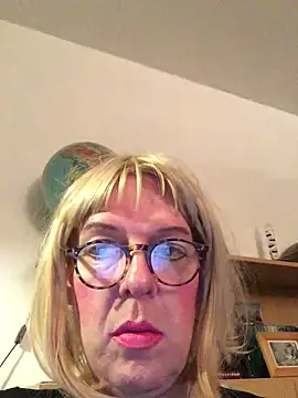 simone xdressing online show from 01-19-25, 12:49