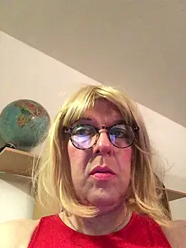 simone xdressing online show from 02-26-25, 12:30