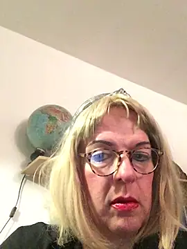 simone xdressing online show from 03-08-26, 12:38