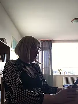 simone xdressing online show from 01-26-25, 02:30