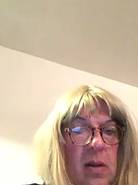 simone xdressing online show from 03-01-26, 08:31