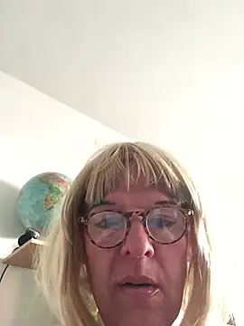 simone xdressing online show from 03-22-26, 03:35