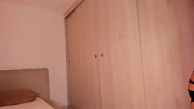 sofilopezcol online show from 04-11-26, 12:51