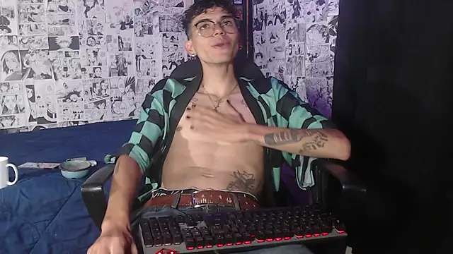 Mikey Ryu online show from 11-11-25, 04:40