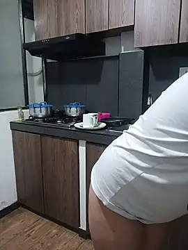 Little-Sammy online show from 12-05-25, 08:06