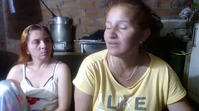 Snapshot of Sra_Angelina chatting on 06-09-26, 03:40 Sra Angelina online show from 06-09-26, 03:40