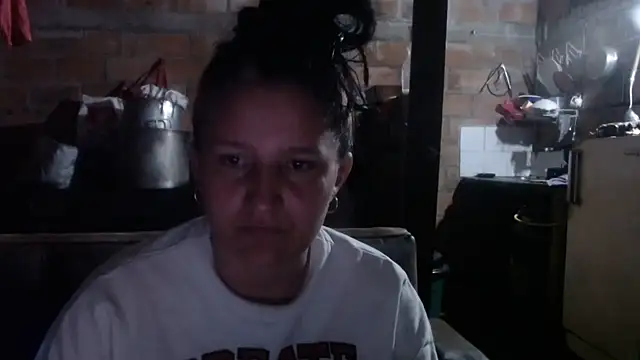 Snapshot of Sra_Angelina chatting on 05-02-26, 04:18 Sra Angelina online show from 05-02-26, 04:18