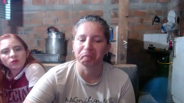 Snapshot of Sra_Angelina chatting on 05-08-26, 02:04 Sra Angelina online show from 05-08-26, 02:04