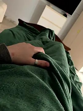 Snapshot of simeonehivd chatting on 01-10-26, 12:55 simeonehivd online show from 01-10-26, 12:55