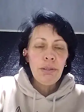 Jhanne Cherry  online show from 11-17-25, 06:50