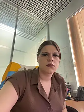 Snapshot of Dona_Mafia chatting on 05-20-26, 11:24 Dona Mafia online show from 05-20-26, 11:24