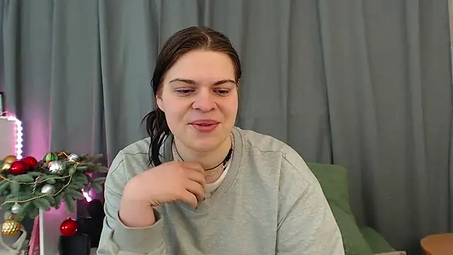 Dona Mafia online show from 12-16-25, 09:41