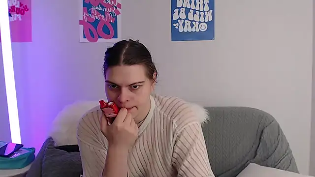 Dona Mafia online show from 12-17-25, 11:21