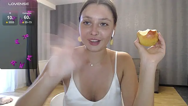 Snapshot of your__gena chatting on 07-28-26, 03:21 your gena online show from 07-28-26, 03:21