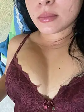 Snapshot of sarinha777 chatting on 05-28-26, 06:03 sarinha777 online show from 05-28-26, 06:03