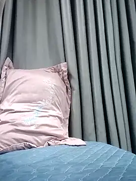   Anna    online show from 11-27-25, 03:34