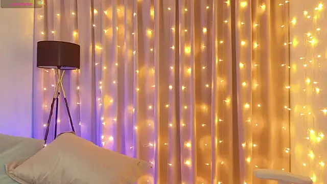 Snapshot of ur_shy_bambi chatting on 02-18-26, 02:31 ur shy bambi online show from 02-18-26, 02:31