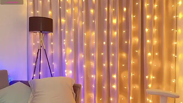 Snapshot of ur_shy_bambi chatting on 02-24-26, 01:28 ur shy bambi online show from 02-24-26, 01:28