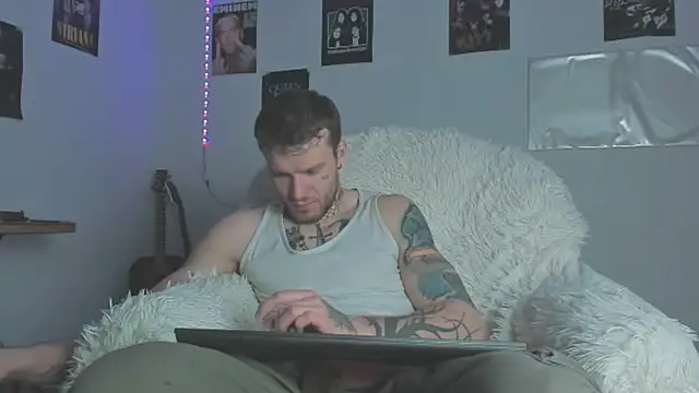 Huntall77 online show from 03-28-26, 04:52