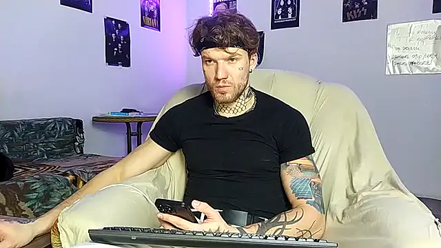 Huntall77 online show from 02-14-26, 05:35