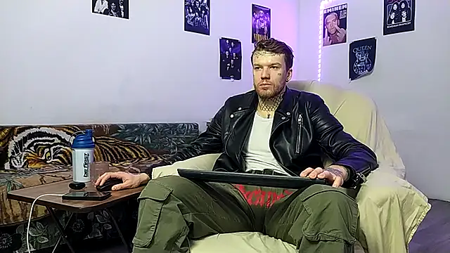 Huntall77 online show from 02-16-26, 04:55