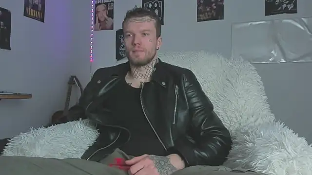 Huntall77 online show from 03-28-26, 04:46