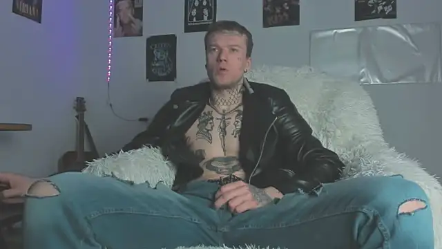 Huntall77 online show from 04-13-26, 01:20