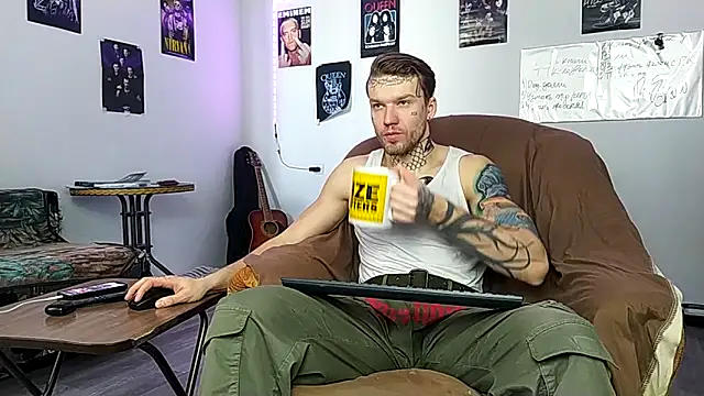 Huntall77 online show from 02-12-26, 06:57