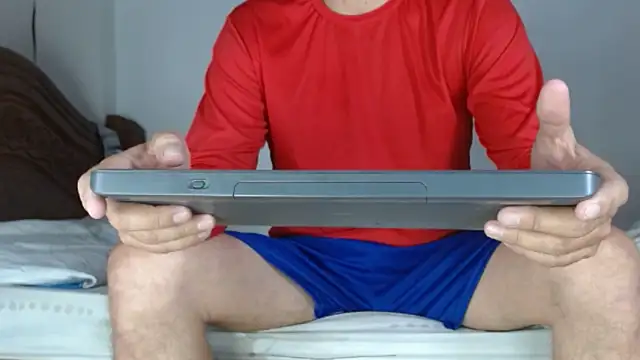 Naty wet 18 online show from 11-24-25, 10:10