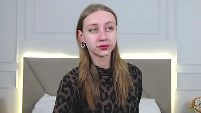 RachaelCute online show from 01-17-26, 04:16