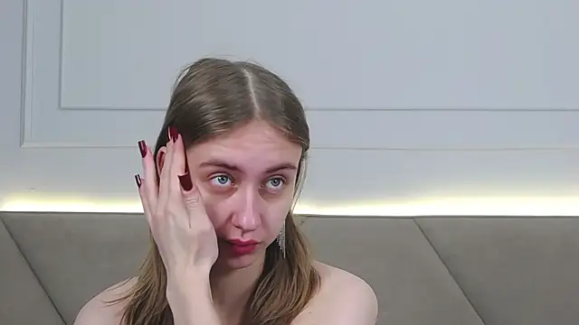 RachaelCute online show from 11-18-25, 04:27