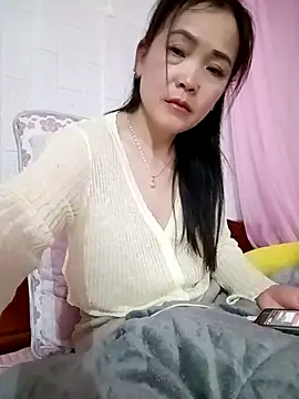 Feeling-hot online show from 02-24-26, 07:04