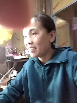 Feeling-hot online show from 11-10-25, 05:56