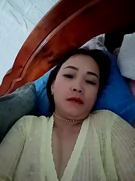 Feeling-hot online show from 02-10-26, 11:26