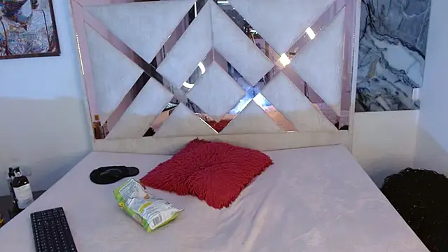 tael novacs online show from 12-14-25, 03:13