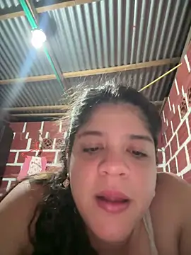 Snapshot of diamore3377 chatting on 06-11-26, 03:14 diamore3377 online show from 06-11-26, 03:14