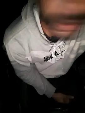 Snapshot of willgol1999 chatting on 11-10-25, 06:07 willgol1999 online show from 11-10-25, 06:07