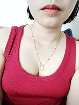 Snapshot of Swan-white123 chatting on 12-15-25, 05:13 Swan-white123 online show from 12-15-25, 05:13